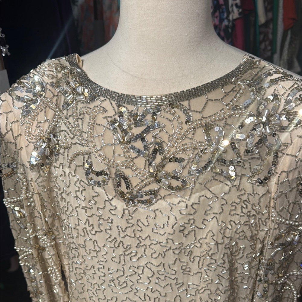 Elegant Cream Sequin Dress - Picture 3 of 8